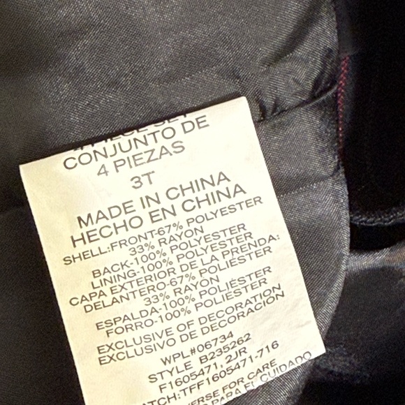 TFW black gray vest and dress pants w/burgundy shirt and clip-on tie Boys 3T - Picture 4 of 4